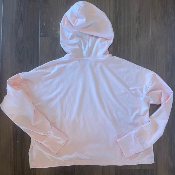 Bright pink Nike workout top - Picture 2 of 2